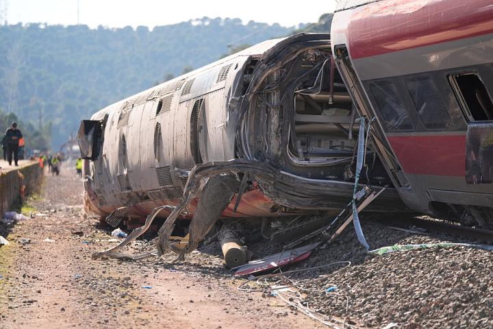 Vista del tren Iryo accidentado en Adamuz