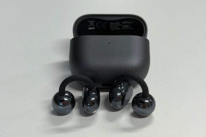 Los Huawei FreeClip 2, un accesorio que va más allá de lo tecnológico.