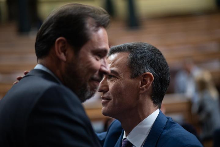 Pedro Sánchez y Óscar Puente, en el Congreso en una imagen de archivo