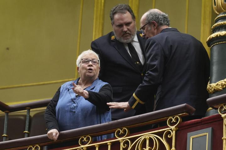 Feli Velázquez, la jubilada que gritó a la bancada del PP y Vox.