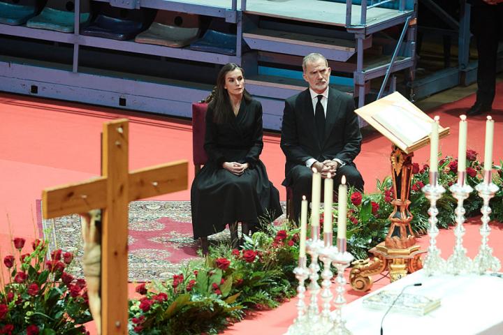 Los reyes, durante el funeral de Huelva por las víctimas de Adamuz