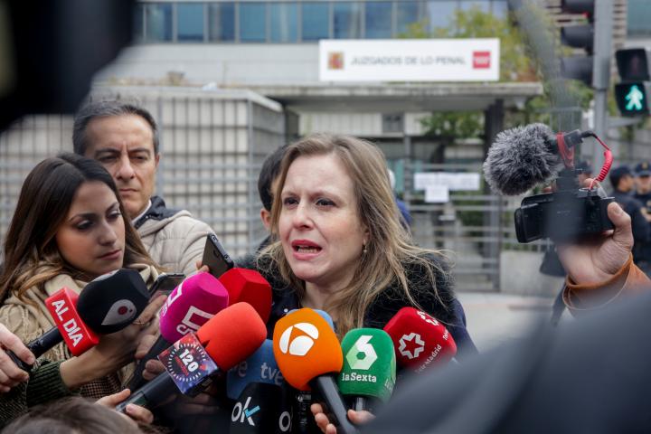 Polonia Castellano, presidenta de Abogados Cristianos, ante los medios