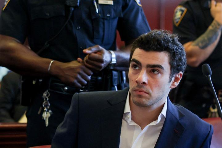 Luigi Mangione, joven acusado del asesinato de Brian Thompson, CEO de United Healthcare.