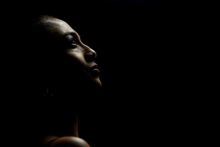 alt="alt="MADRID, ESPAÑA - 4 DE NOVIEMBRE: La actriz española Alexandra Masangkay asiste al estreno de "El Hoyo" en Madrid el 4 de noviembre de 2019. (Foto de Samuel de Roman/Getty Images)""