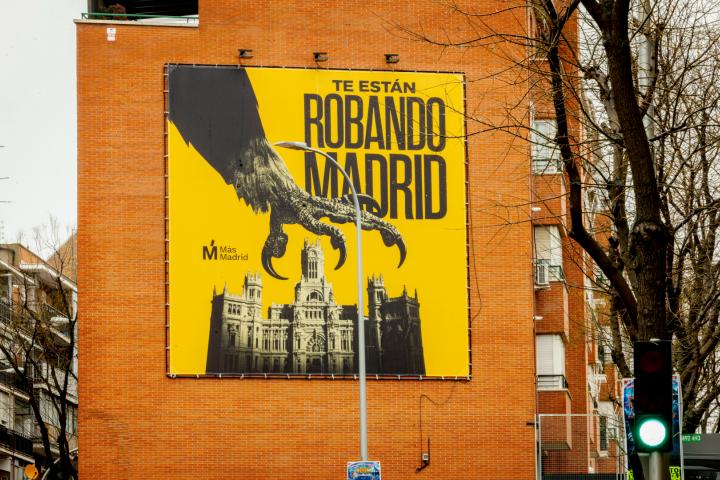 Cartel promocional de Más Madrid