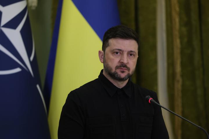 Volodimir Zelenski pensativo, OTAN, PUTIN, Rusia