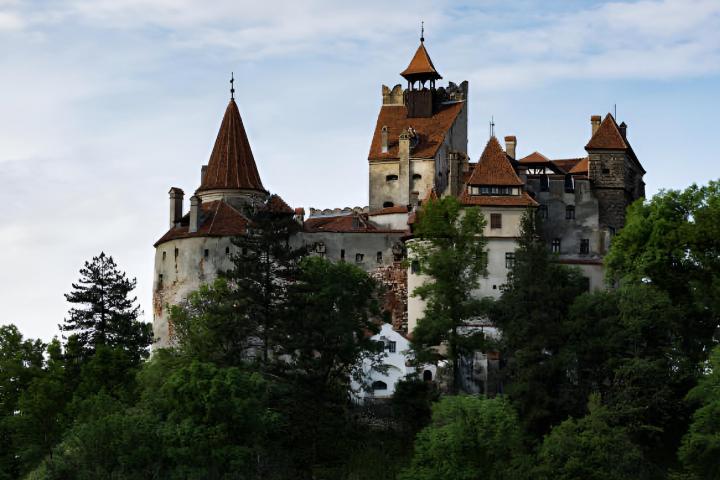 George Smyth, el joven desaparecido en las montañas del castillo de Bran, asociado con el Conde Drácula