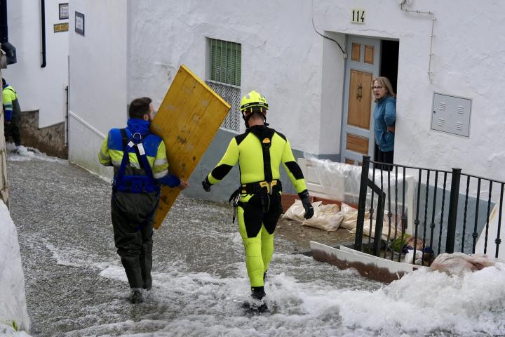 Una calle de Ubrique (Cádiz) este domingo.