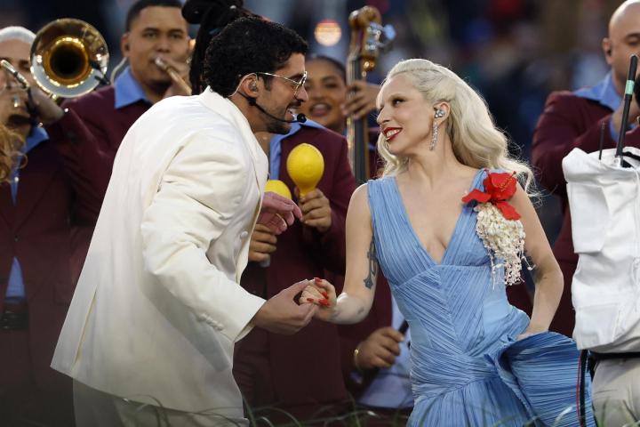 Bad Bunny y Lady Gaga, durante la Super Bowl