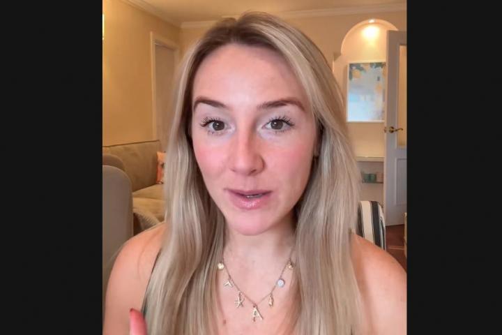 Anna, creadora de contenido británica en España.