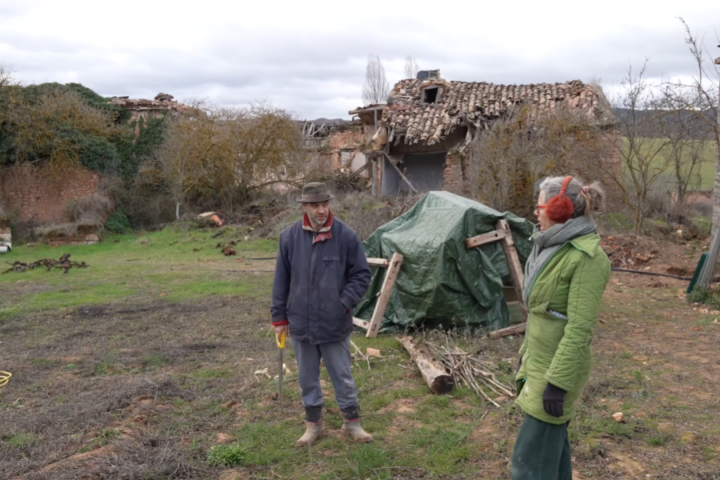 Maaike Geurts y Tibor Strausz, pareja holandesa viviendo en Bárcena de Bureba.