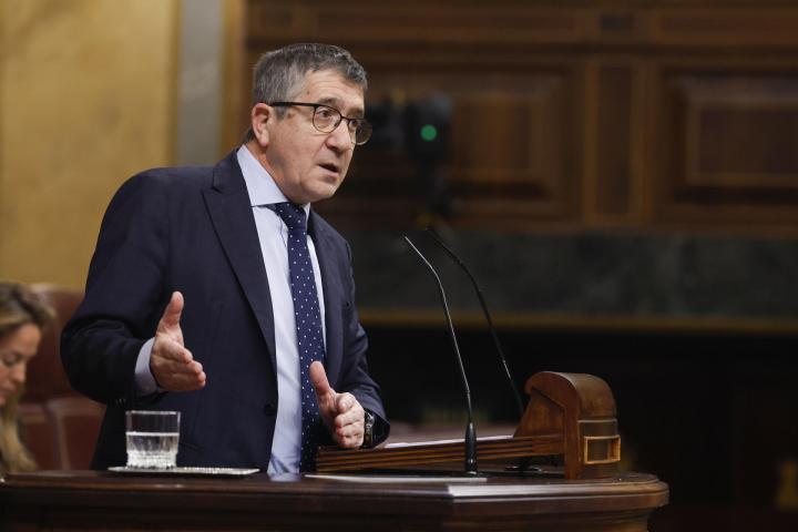 El portavoz del PSOE, Patxi López, durante su intervención en el pleno del Congreso del pasado miércoles