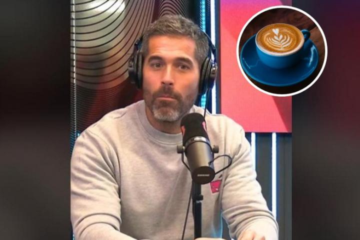 Pablo Ojeda, junto a una taza de café