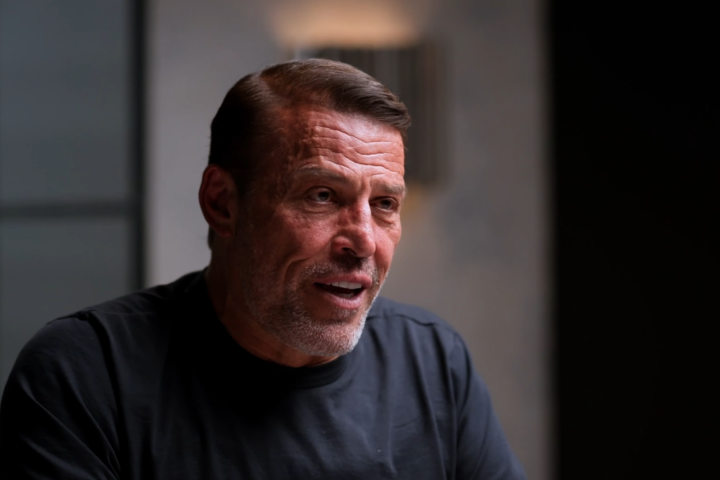 Tony Robbins, orador motivacional.