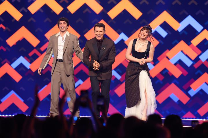 Javier Ambrossi, Jesus Vazquez e Ines Hernand en la Semifinal Benidorm Fest