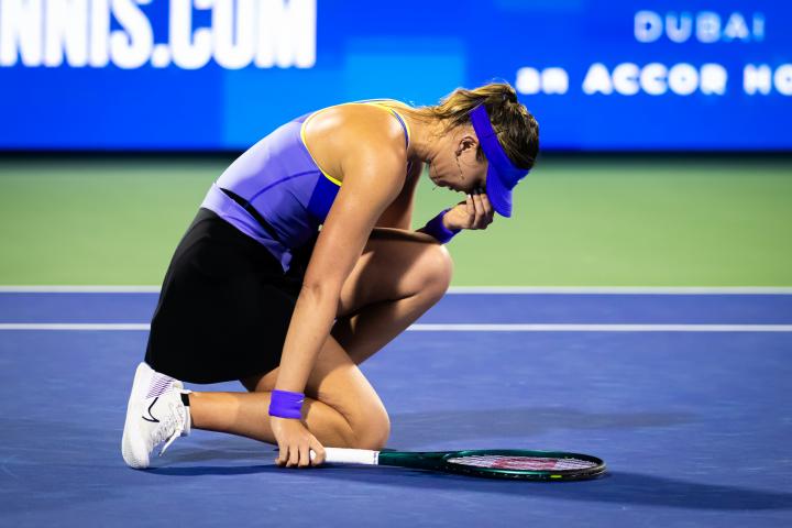 Paula Badosa, durante un partido en Dubai.