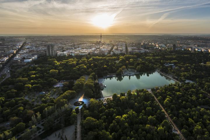 Vista aérea de Madrid, con el Parque del Retiro.