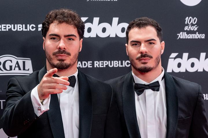 MADRID, SPAIN - DECEMBER 11: Gemeliers attends the Ídolo Awards at Ifema on December 11, 2025 in Madrid, Spain. (Photo by Juan Naharro Gimenez/Getty Images)