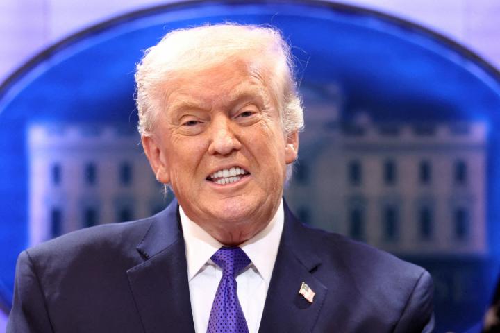 El presidente de EEUU, Donald Trump, habla durante una rueda de prensa en la Casa Blanca tras el fallo de la Corte Suprema que bloquea sus aranceles, el 20 de febrero de 2026.