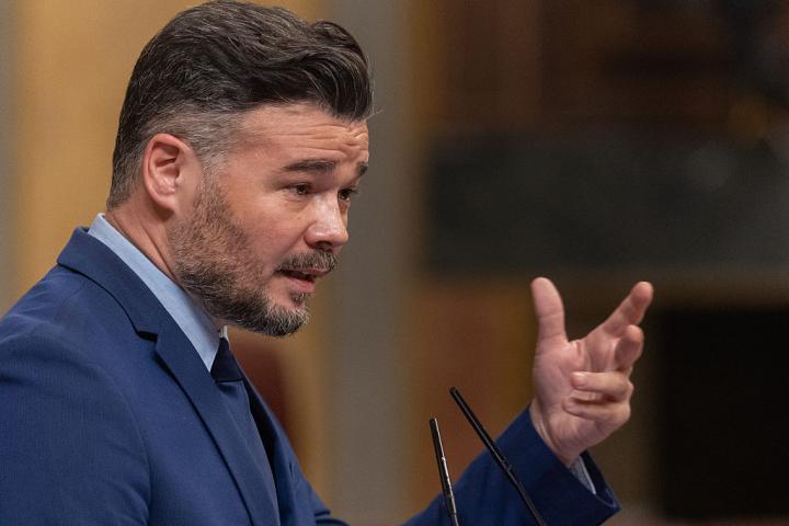MADRID, SPAIN - APRIL 09: ERC spokesman in Congress, Gabriel Rufian, speaks during a plenary session in the Congress of Deputies, April 9, 2025, in Madrid, Spain. The Government faces today in Congress a parliamentary offensive from both the opposition parties, PP and Vox, and some of the partners of the Executive, Junts, PNV and Podemos, due to the effects of the tariffs announced by the U.S. president. (Photo By Eduardo Parra/Europa Press via Getty Images)