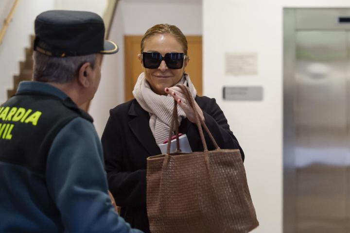 Maite Gómez, la jefa de prensa del president de la Generalitat el 29 de octubre de 2024, Carlos Mazón,