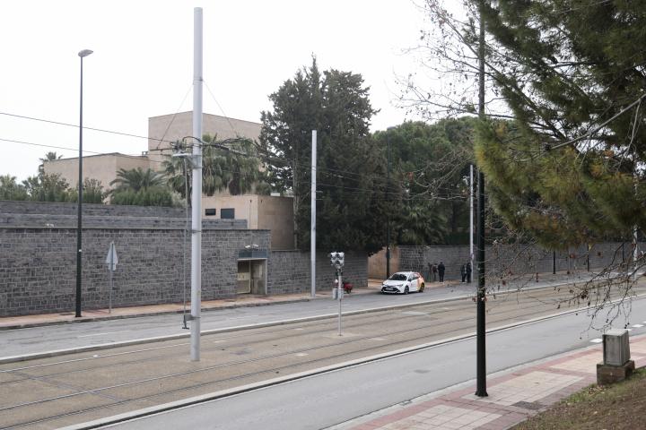 Vivienda de Fernando Samper, propietario de Forestalia, que ha sido registrada por la Unidad Central Operativa de Medio Ambiente (UCOMA), este martes, junto a la sede de la firma.
