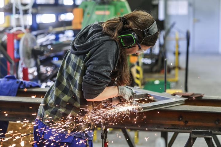 mujeres-precariedad-coste-real-inflacion