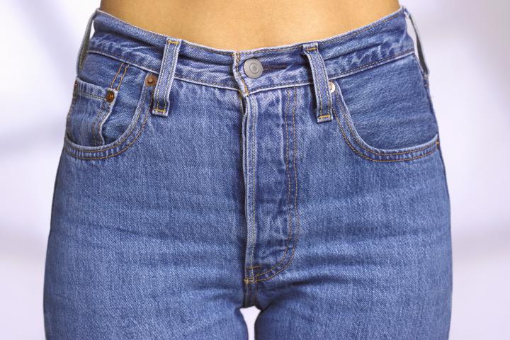 Un pantalón vaquero