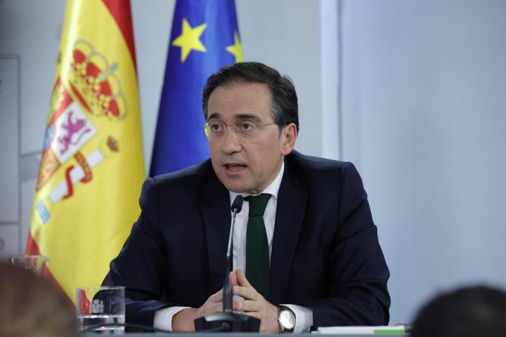 El ministro de Exteriores, José Manuel Albares, en la rueda de prensa posterior al Consejo de Ministros