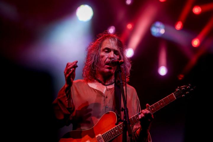 Robe Iniesta en un concierto en mayo de 2024.