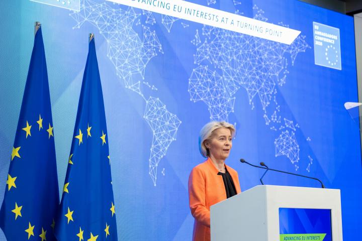 Presidenta de la Comisión Europea, Ursula Von der Leyen en Bruselas
