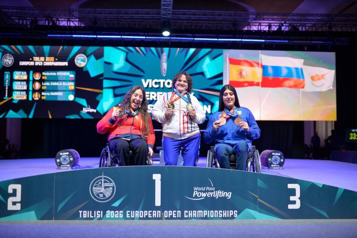 Lodia Zabala en el podio del campeonato de Europa de Georgia.