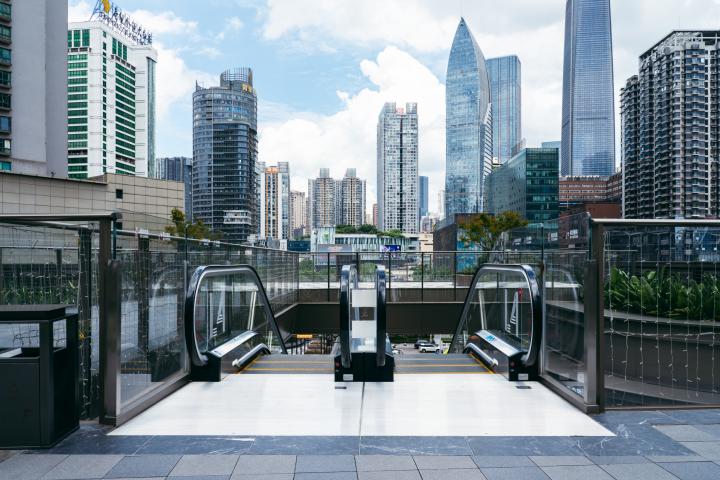 Una escalera mecánica en una imagen de archivo