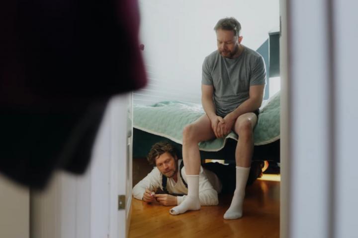 Un momento del vídeo que ha hecho el Consejo Noruego del Consumidor contra la "mierda digital"