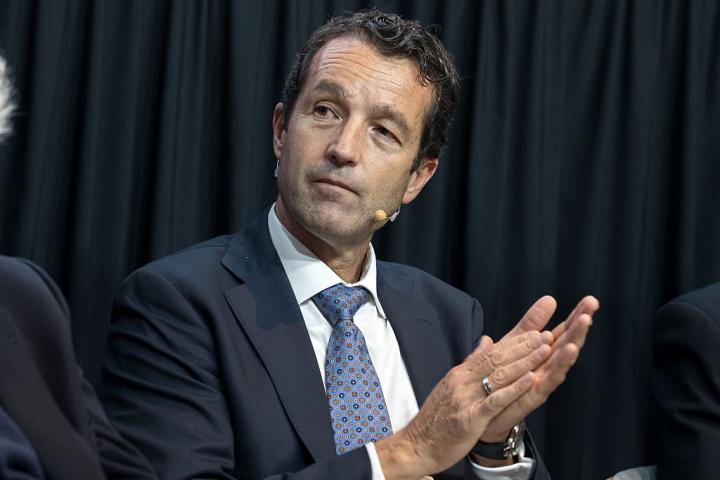 Ángel Escribano Ruiz, presidente ejecutivo del Grupo Indra, en el foro "40 años después de la adhesión: cómo quiere España que sea Europa", el 15 de octubre de 2025 en Madrid.