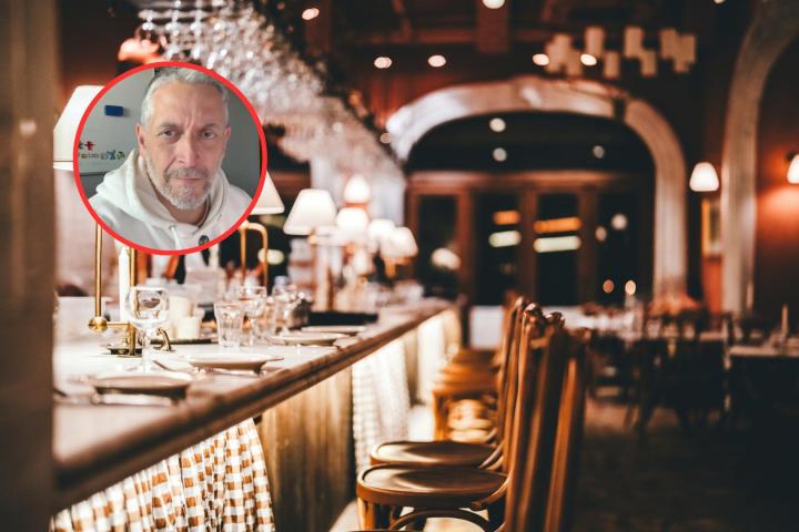 'Zinziki' va a un bar donde no puede pagar con tarjeta.