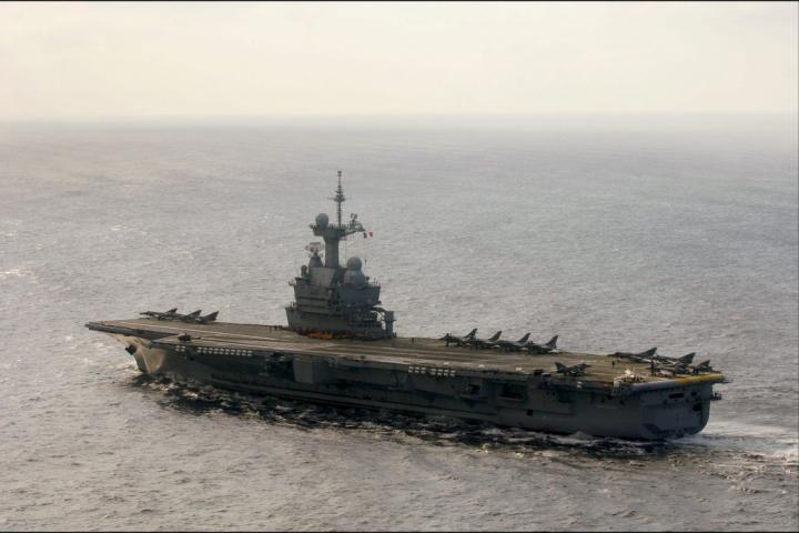 El portaaviones francés Charles de Gaulle, en una imagen de archivo, en aguas de Toulon.