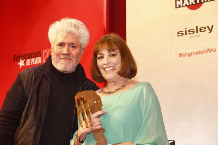 Pedro Almodóvar y Carmen Maura, en los premios Fotogramas en 2017.