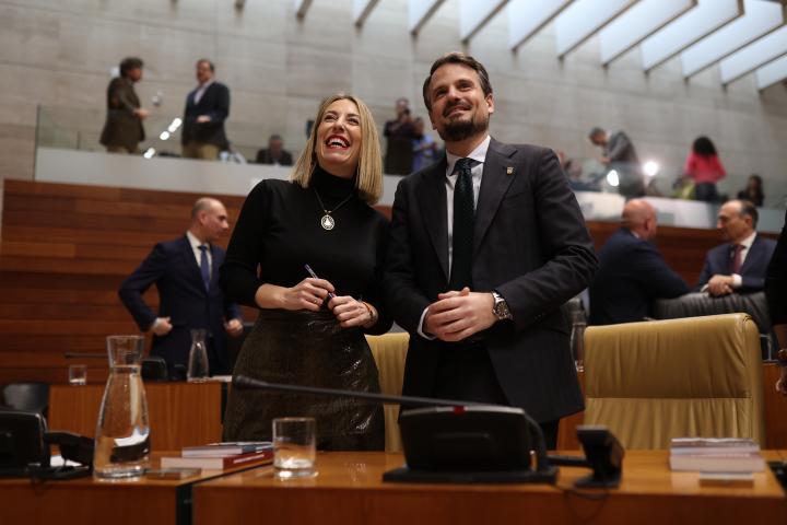 MERIDA, EXTREMADURA, SPAIN - JANUARY 20: The acting president of Extremadura, Maria Guardiola (left) with the secretary general of the PP in Extremadura, Abel Bautista (right), during the constitutive session of the XII Legislature of the Assembly of Extremadura, on 20 January, 2026 in Merida, Badajoz, Extremadura, Spain. The Assembly of Extremadura began this Tuesday, 20 January, with a minute's silence in memory of the victims of the train accident that occurred last Sunday in the town of Adamuz, in the province of Cordoba. (Photo By Jorge Armestar/Europa Press via Getty Images)
