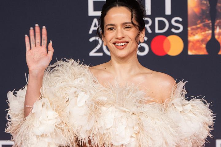 Rosalía, en la alfombra roja de los premios BRIT en febrero