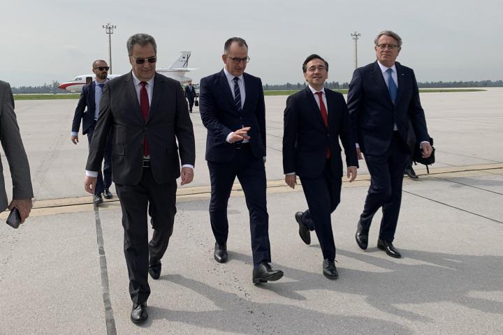 El ministro español de Asuntos Exteriores, José Manuel Albares, a su llegada a Argelia para iniciar una visita oficial de dos días, el 26 de marzo de 2026.
