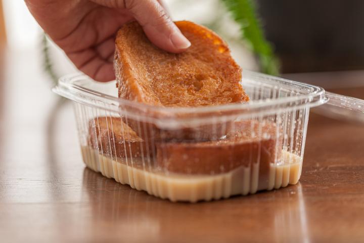 Imagen de archivo de una torrija envasada.