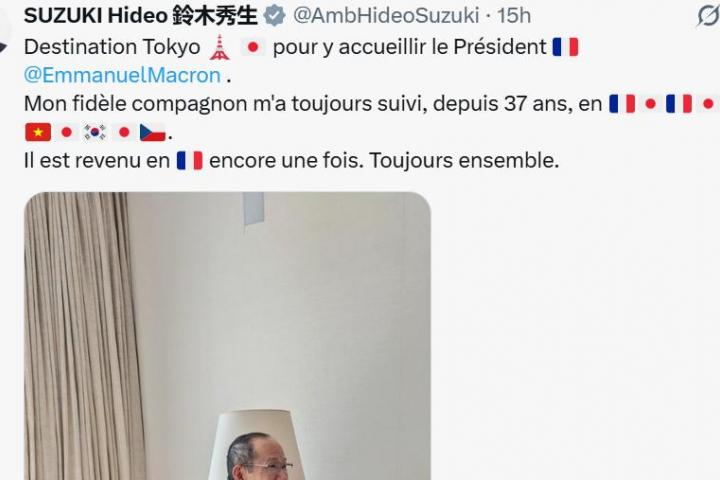 El tuit de @AmbHideoSuzuki.