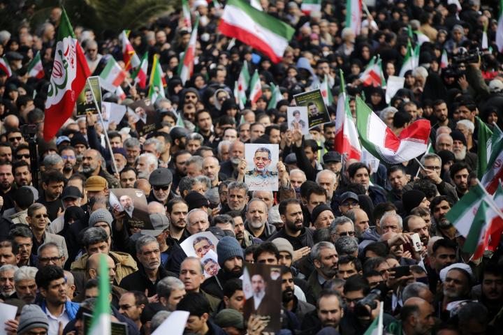 Funeral del general Ali Mohammad Naini, portavoz de la Guardia Revolucionaría iraní.