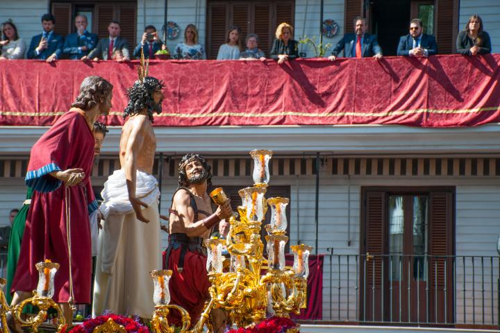 balcon-semana-santa-impuestos
