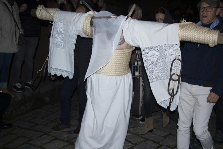 tradiciones-semana-santa-mas-curiosas-extremas