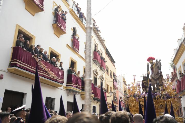 Procesión en la madrugá en Sevilla