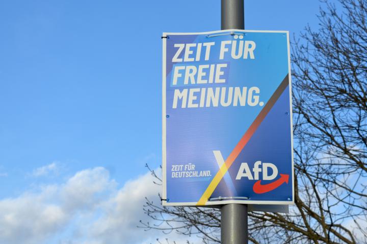 Cartel de campaña de AfD