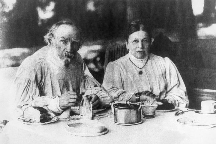 leon-tolstoi-matrimonio-feliz