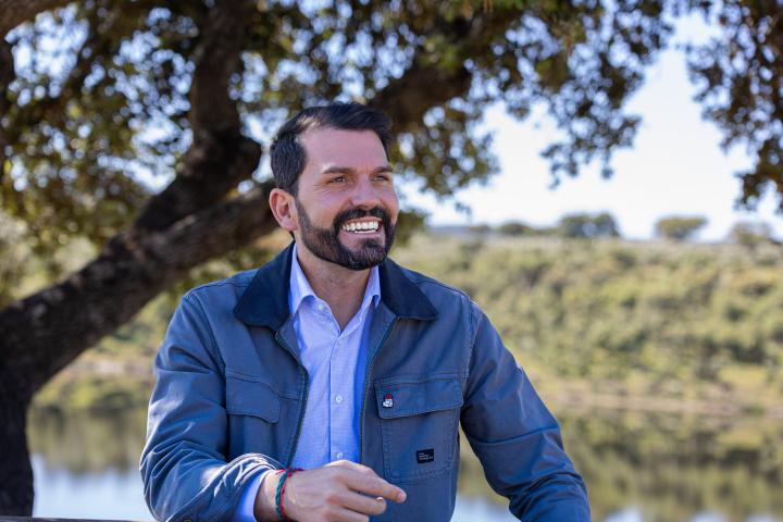 Álvaro Sánchez Cotrina, candidato a la secretaría general del PSOE Extremadura